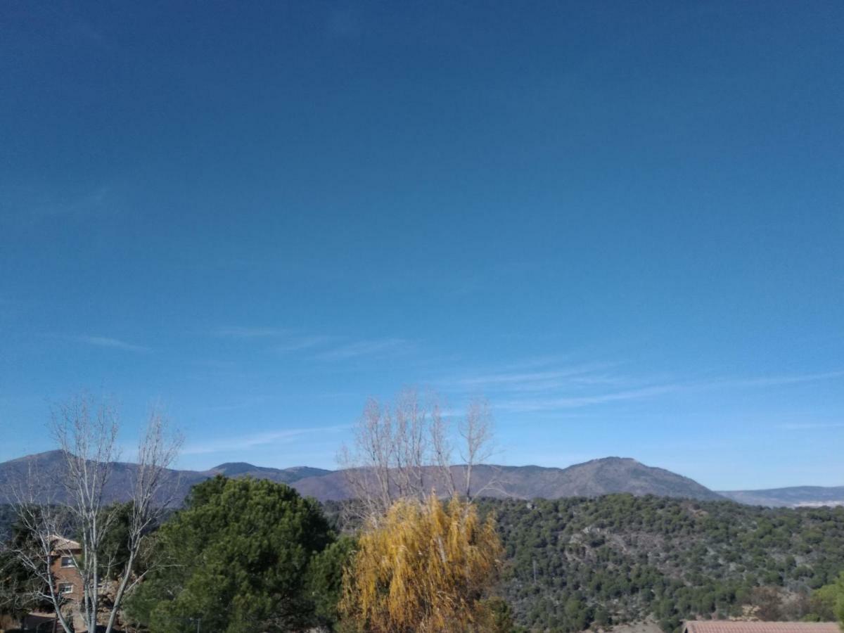 Casa Rural Mirando A Gredos Cadalso de los Vidrios Exterior foto